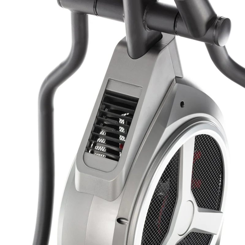 ВЕНТИЛЯТОР НА КОРПУСЕ ТРЕНАЖЕРА 