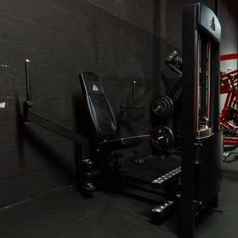 Баттерфляй/задняя дельта Gymleco 323 (пек дек)