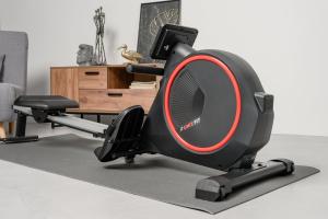 Гребной тренажер UNIX Fit электронная нагрузка / Techno Rower 410E